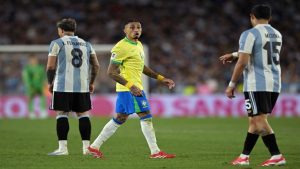argentina-v-brazil-fifa-world-cup-2026-qualifier-2-1-2-300x169 Hansi Flick ofrece un gran reto a Raphinha