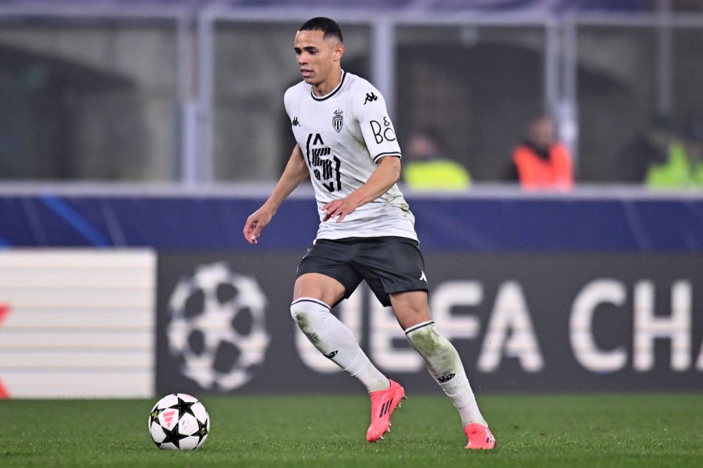 bologna-fc-1909-v-as-monaco-uefa-champions-league-2024-25-league-phase-md4-1-1024x682 ¡El Barcelona ya tiene a su nuevo lateral!