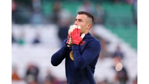 real-betis-balompie-v-fc-barcelona-la-liga-ea-sports-1-300x169 Hansi Flick fulmina a un jugador culé para la 25/26