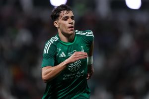 al-ettifaq-v-al-ahli-sfc-saudi-pro-league-300x200 El FC Porto le para los pies al Atlético por Gabri Veiga