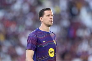 vissel-kobe-v-fc-barcelona-preseason-friendly-5-300x200 La maniobra del FC Barcelona para fichar a Alex Remiro