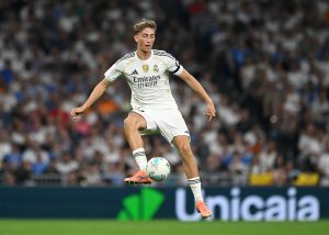 real-madrid-cf-v-villarreal-cf-laliga-ea-sports-300x214 La locura que planea Álvaro Arbeloa para suplir a Tchouameni