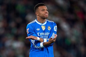 elche-cf-v-real-madrid-cf-laliga-ea-sports-1-300x200 Real Madrid tendra una baja muy importante en Mendizorroza