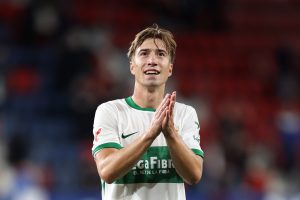 ca-osasuna-v-elche-cf-laliga-ea-sports-2-300x200 El Sevilla quiere robarle al Atlético un potencial fichaje