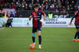 cagliari-calcio-v-as-roma-serie-a-300x200 En el Atlético encuentran un rival TOP para Nahuel Molina