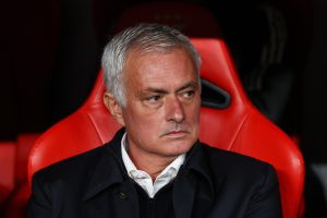 sl-benfica-v-bayer-04-leverkusen-uefa-champions-league-2025-26-league-phase-md4-300x200 Complicaciones para la llegada de José Mourinho a Madrid