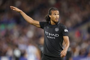 huddersfield-town-v-manchester-city-carabao-cup-third-round-300x200 Se pone casi imposible para el FC Barcelona fichar a Aké