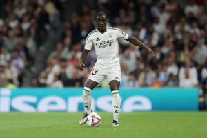 real-madrid-cf-v-deportivo-alaves-la-liga-ea-sports-300x200 Los black cats llaman a la puerta del Real Madrid por Mendy