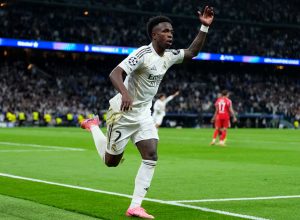 real-madrid-cf-v-sl-benfica-uefa-champions-league-2025-26-league-knockout-play-off-second-leg-4-300x220 Una amenaza amarilla sobrevolará a Vinicius vs. City