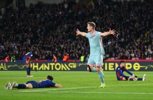 fc-barcelona-v-atletico-de-madrid-la-liga-ea-sports-300x196 La historia jugará a favor del Atlético en el Camp Nou