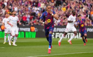 fc-barcelona-v-sevilla-fc-laliga-ea-sports-1-300x186 El FC Barcelona recibe una oferta TOP de Arabia Saudí por...