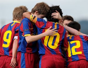 la-masia-the-heart-of-fc-barcelonas-youth-system-300x232 Cerrado y O.K.: El FC Barcelona ata a otra perla de La Masía