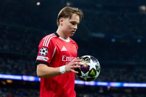 real-madrid-cf-v-sl-benfica-uefa-champions-league-2025-26-league-knockout-play-off-second-leg-7-300x200 El FC Barcelona vigila ciudadosamente a un crack del Benfica