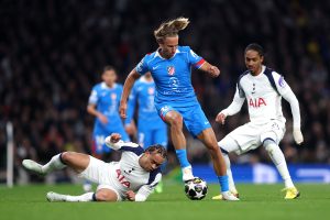 tottenham-hotspur-fc-v-atletico-de-madrid-uefa-champions-league-2025-26-round-of-16-second-leg-2-300x200 Diego Pablo Simeone aprieta al Atlético por uno de los suyos