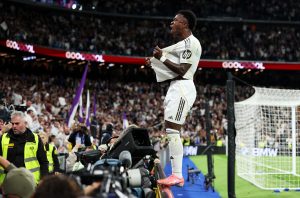 real-madrid-cf-v-atletico-de-madrid-laliga-ea-sports-1-300x198 Look out: Máxima tensión entre Florentino Pérez y Vinicius