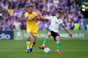 real-racing-club-de-santander-v-real-valladolid-cf-laliga-hypermotion-300x200 El FC Barcelona pone la directa por el futuro '3' de España