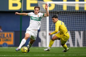 villarreal-cf-v-elche-cf-laliga-ea-sports-300x200 Mateu Alemany acelera por la sensación defensiva de LaLiga