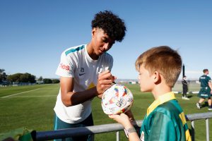 australia-training-camp-ahead-of-fifa-world-cup-2026-300x200 Joya a la vista: FC Barcelona acelera por una joya de la MLS