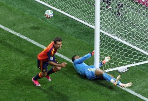 spain-v-saudi-arabia-group-h-fifa-world-cup-2026-1-300x204 La redención vs. Arabia Saudí de Mikel Oyarzabal en un dato