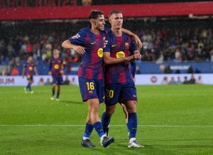 fc-barcelona-v-getafe-cf-laliga-ea-sports-300x218 Jaqueca culé: Hansi Flick solo tiene un puesto para dos ases
