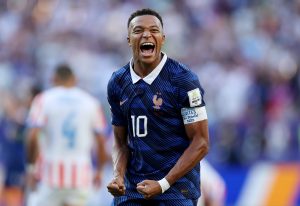 paraguay-v-france-round-of-16-fifa-world-cup-2026-300x206 El Real Madrid ansía este galardón para Mbappé en el mundial