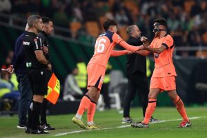 real-betis-balompie-v-fc-barcelona-laliga-ea-sports-300x200 Test superado: FC Barcelona ofrece un Erasmus a una promesa