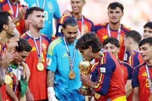 spain-v-argentina-final-fifa-world-cup-2026-300x200 Paso adelante: Primera oferta del PSG por Ferrán Torres