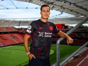 lucas-vazquez-posa-camiseta-bayer-leverkusen_103-300x225 Retorno: Exjugador del Real Madrid ultima su vuelta a España