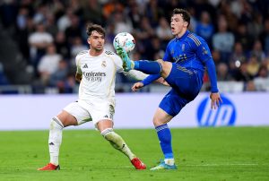 real-madrid-cf-v-real-oviedo-laliga-ea-sports-4-300x202 El Real Madrid no puede colocar un descarte de José Mourinho